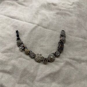 Silver pendant bracelet